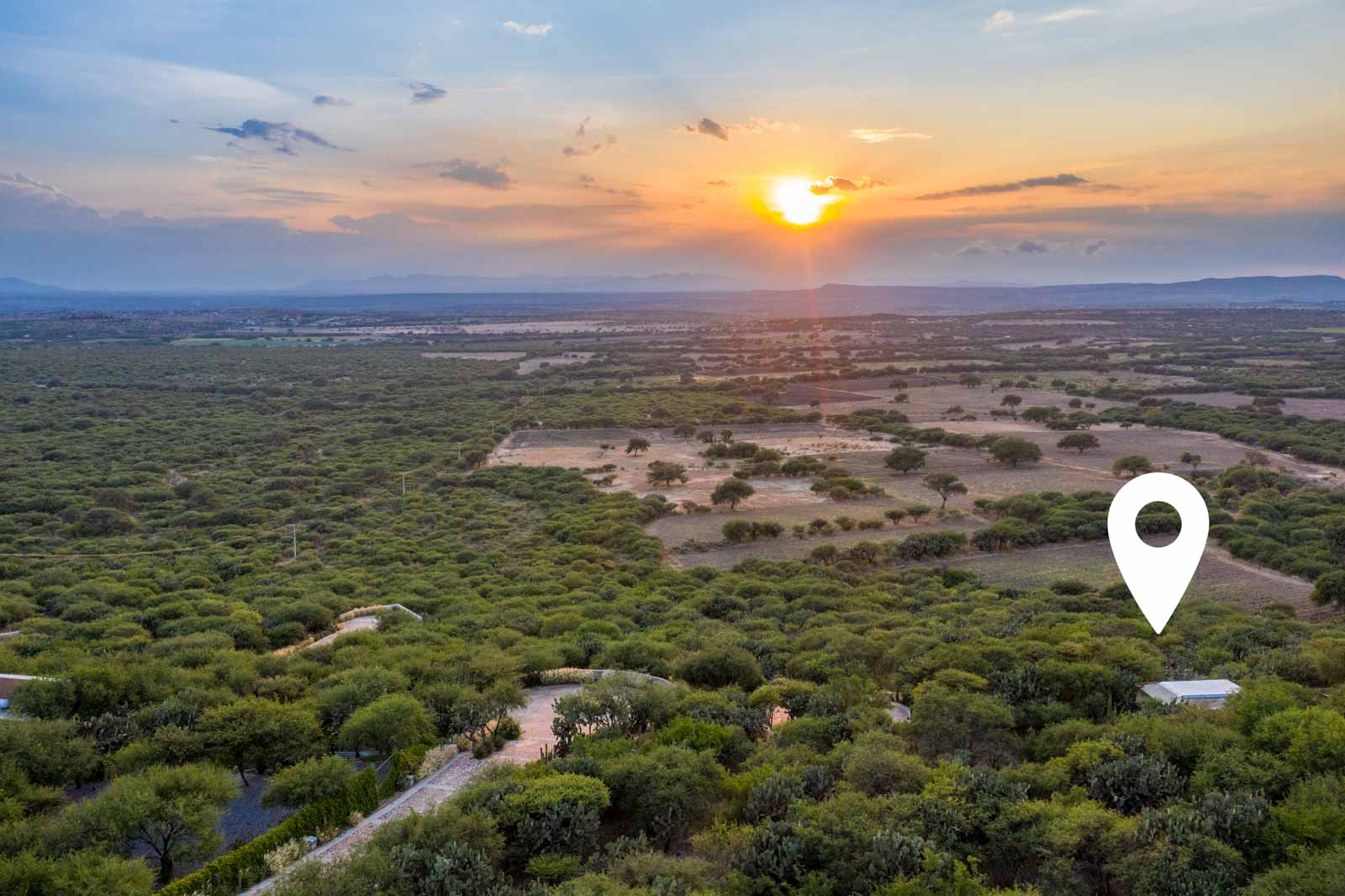 Privada Los Sagrados Image