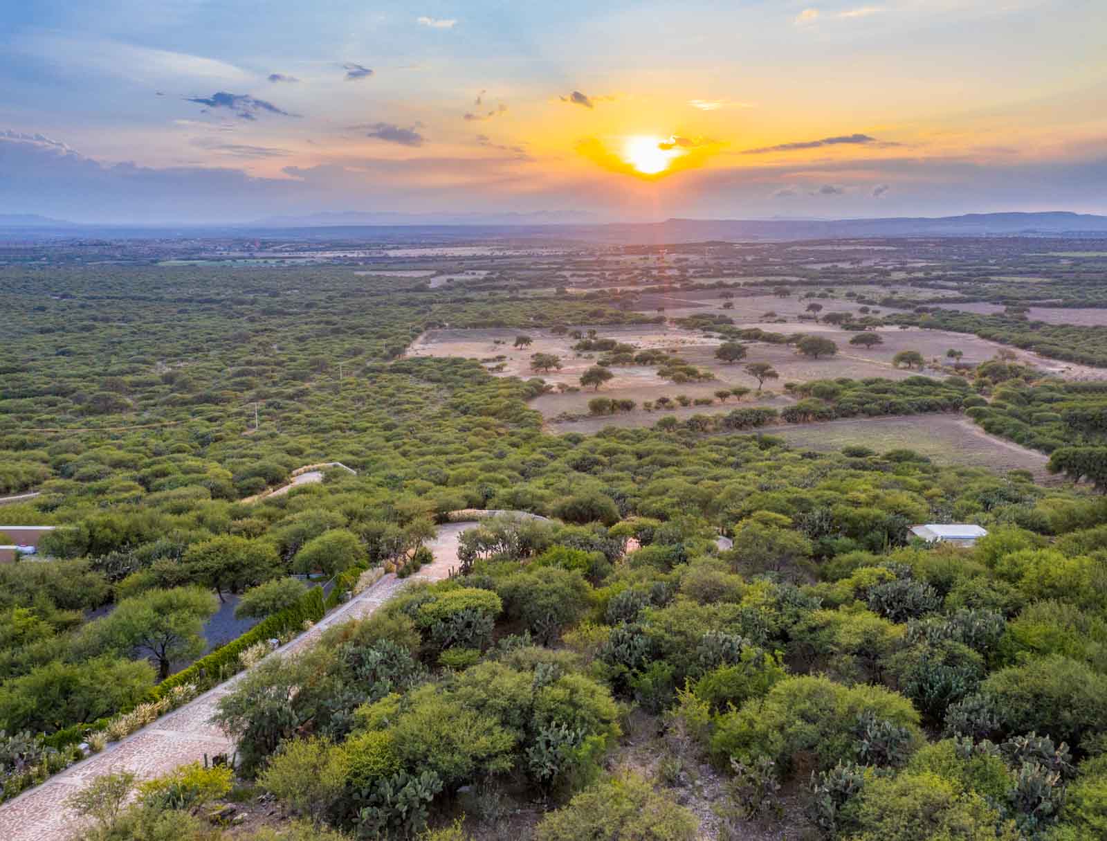 Privada Los Sagrados Image