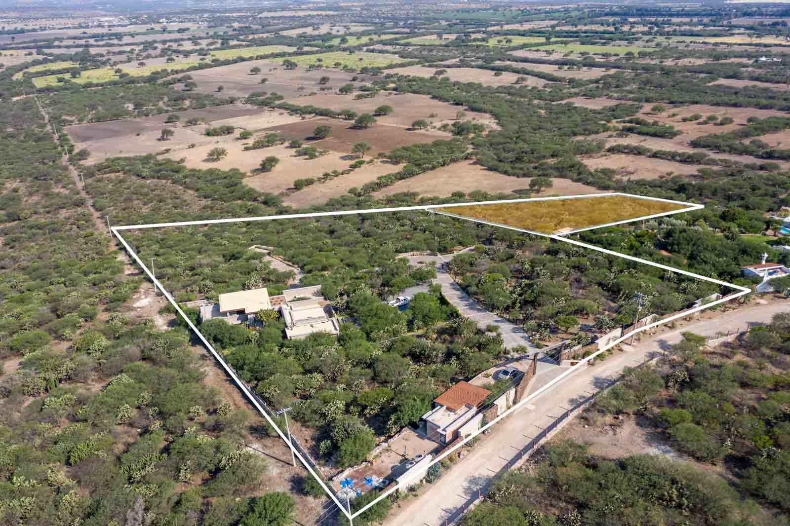 Privada Los Sagrados Image