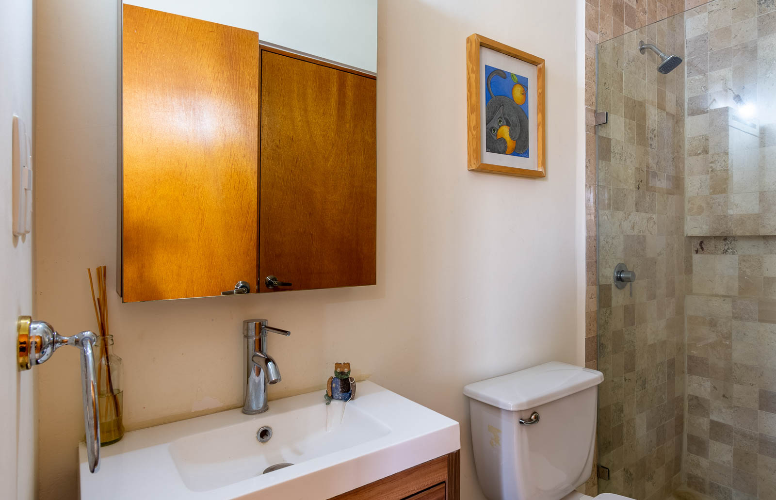 Condo Luna Image